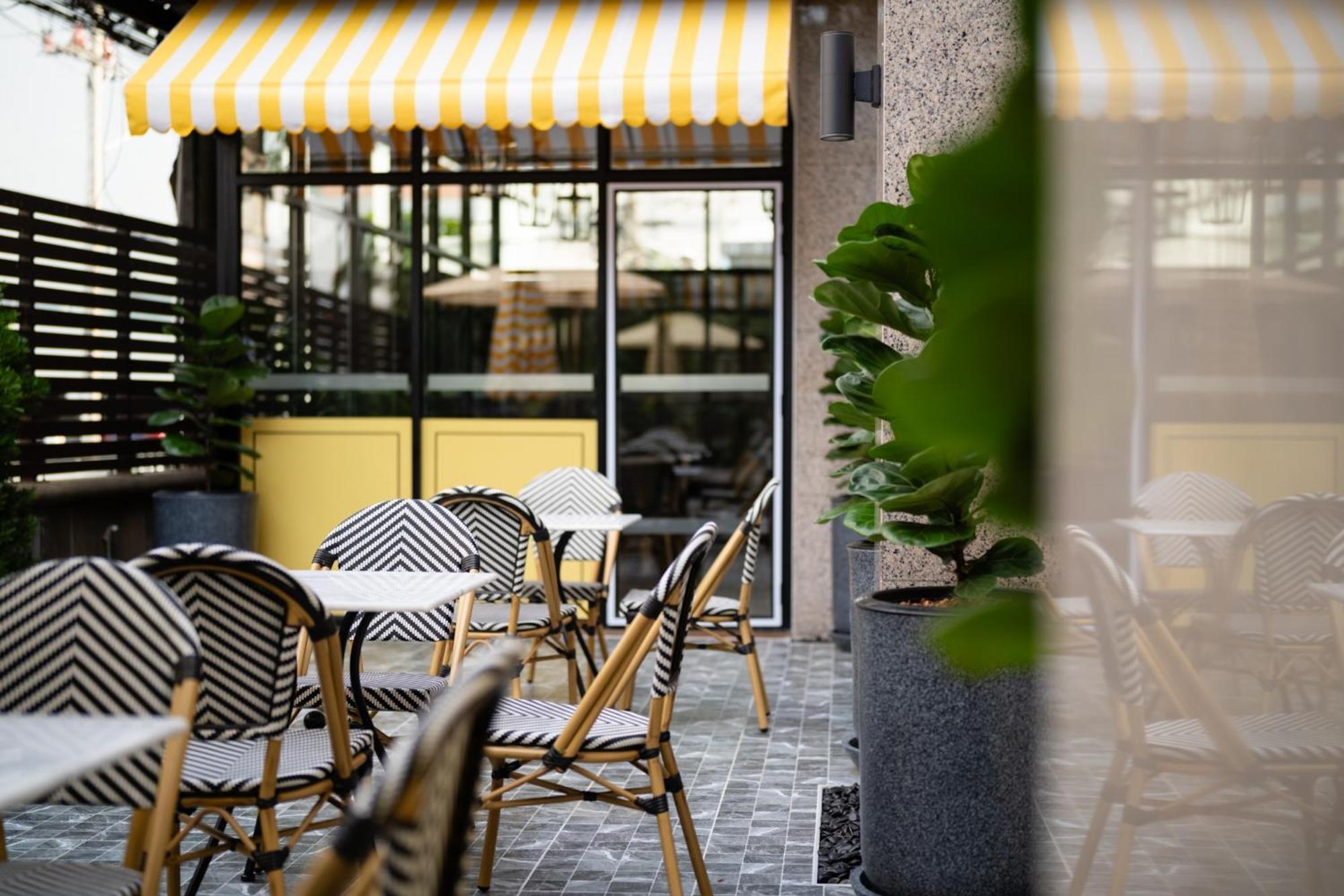 Forum Park Hotel Бангкок Экстерьер фото